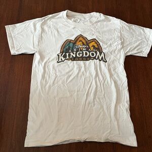 VINTAGE Disney Animal Kingdom Lodge White T-Shirt
